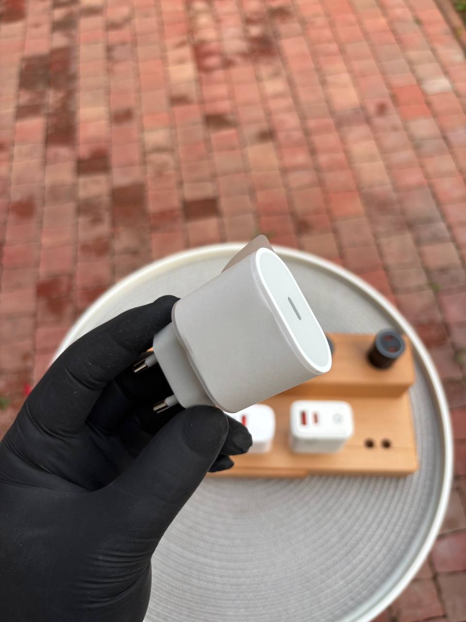 Apple 20W USB-C Power Adapter OEM